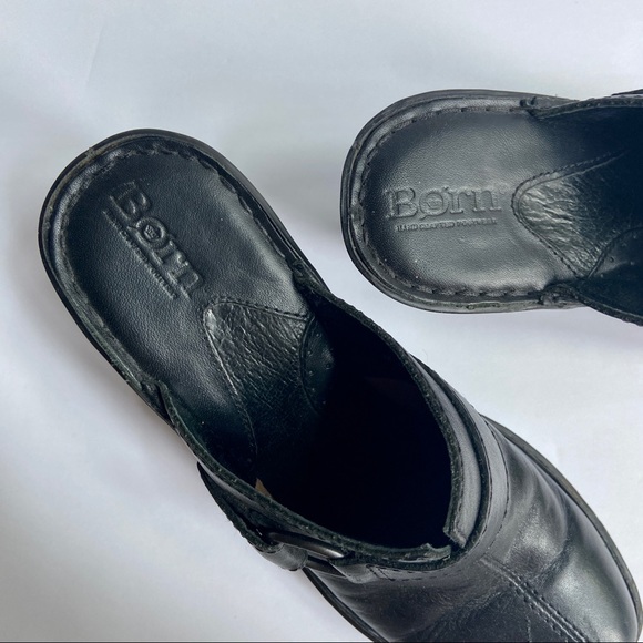 BORN BLACK HEELED LEATHER CLOGS W/ STRAP SIZE 7 - Picture 5 of 14